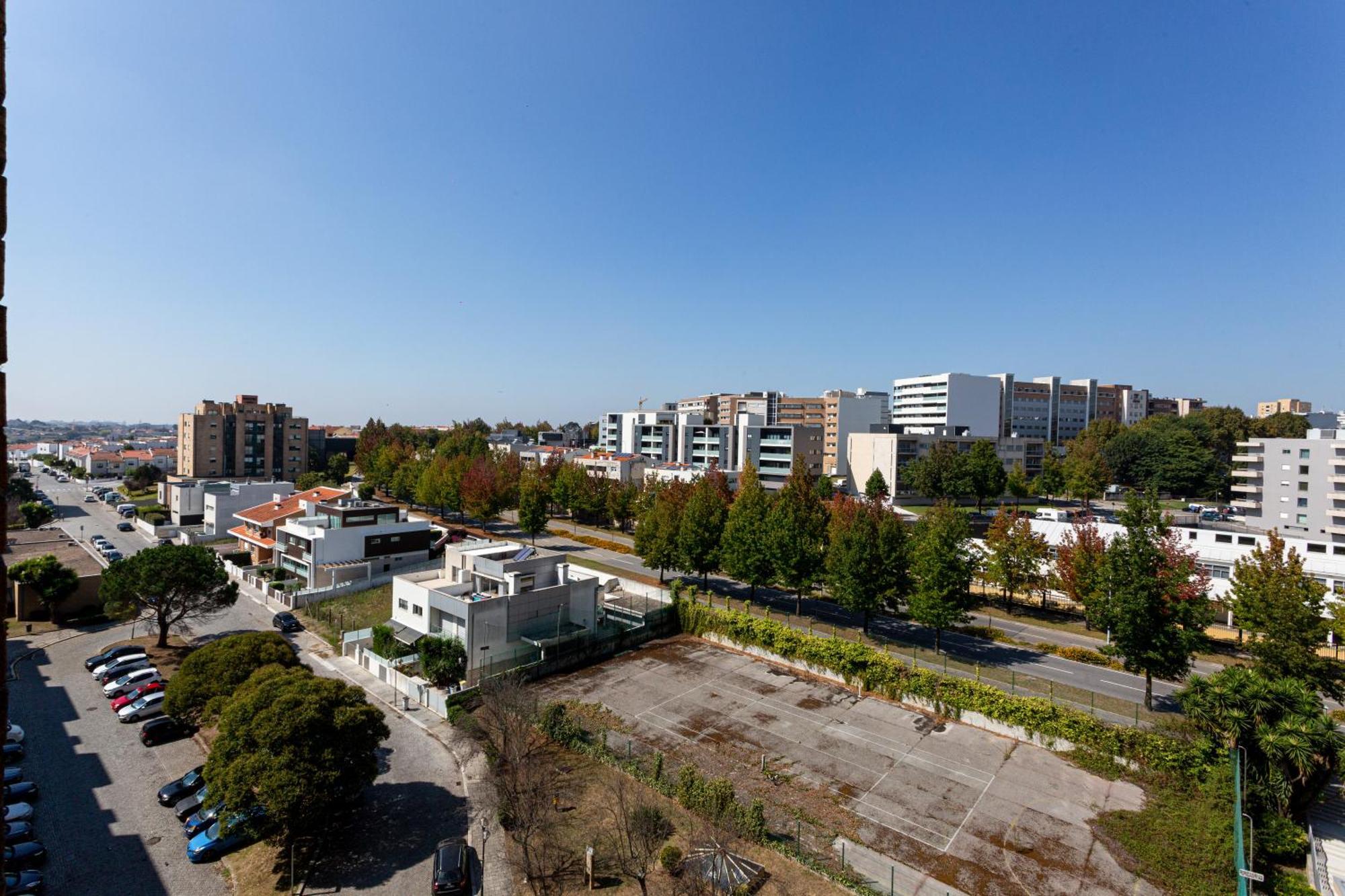 Joivy Stylish City Centre Flat With Parking Мая Экстерьер фото